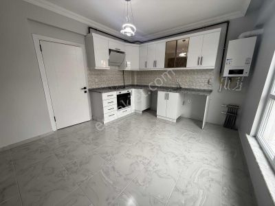 Şirintepe Mahallesi Park Yanı Satılık 2+1 Daire