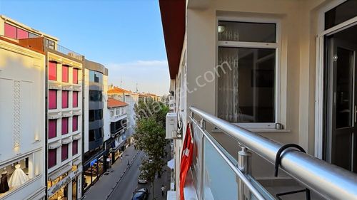 Samed Kaliç'ten 19 Mayıs Cd.'sinde Geniş 3+1 Kiralık Daire