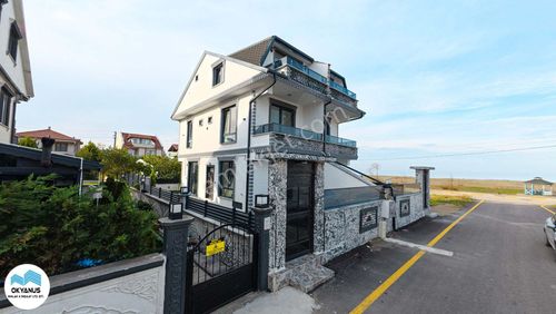 Sakarya Kocaali'de Denize Sıfır Müstakil Havuzlu 3+1 Sıfır Villa