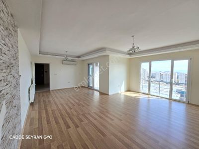 Cadde Seyran'dan Acil Satılık 3+1 145m2 Arakat Çift Cephe İskanlı