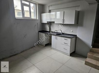 Akh8sar Mahallesınde Bekara Uygun Kıralık Daıre