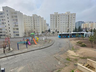 Cadde Seyran'dan Kiralık 2+1 86 M2 1.kat Cephe Açık (memura)