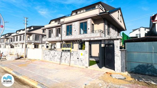 Sakarya Kocaali'de Denize Birkaç Adım 3+1 Sıfır Modern Villa