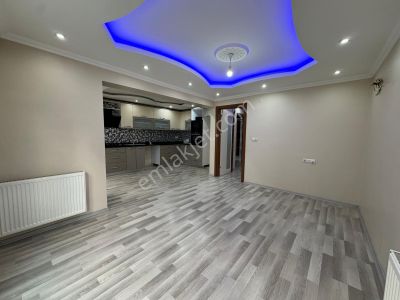 Zeki Emlak'tan Manisa Muradiye'de 3+1 Ara Kat Satılık Daire