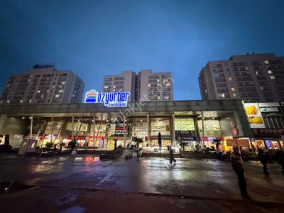 Esenyurt Özyurtlar Avm 70 M2 Satılık Dükkan