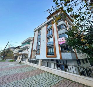 Yakuplu'da Metrobüse 8 Dk Mesafede 1+1 Daire Fırsatı