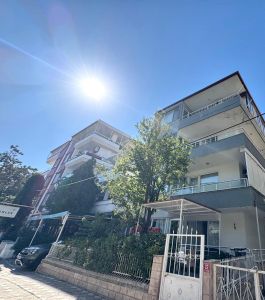 🏡 Referans'tan Akçay Merkez'de Deniz Manzalı Ayrı Mutfak 1+1 Daire