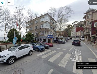 Sarıyer'de Deniz Manzaralı Komple Satılık Bina