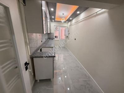 Bilgen Vatan'dan Tepebaşı Mahallesi Bayrak Sokak'ta Megalüks Yapılı 2+1 +kilerli Cepheleri Açık