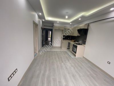 Ak Auto Gayrimenkul 'den Atatürk Mahallesinde Satılık 1+1 Daire