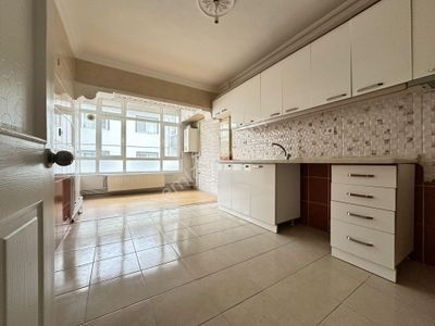 Pursaklar Mehmet Zengin Emlak'tan Fatih Mah. 3.kat 3+1 Uygun Fiyata Yapılı Masrafsız Daire