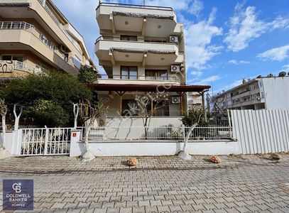 Altınoluk Meydan'da Denize 100 Metre Eşyalı Kiralık 2+1 Daire