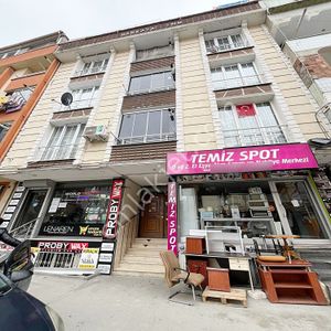 Metrobüsün Dibinde Bahçeli 1+1 Kiralık Daire