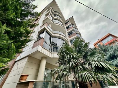 ꧁akçay Ay Emlaktan꧂edremit Merkezde Muhteşem Konumlu Otogara Komşu Satılık 3+1 Geniş Daire