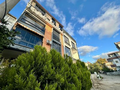 ꧁akçay Ay Emlaktan꧂güre'de Bahçe Kullanımlı Denize 300 Mt Geniş Bahçeli Satılık 2+1 Lüks Daire