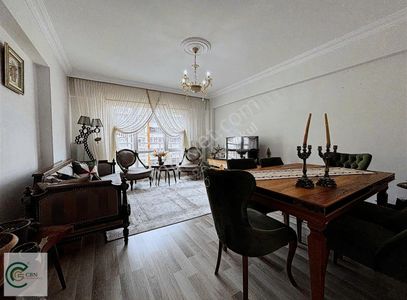 Çbn'den Gayrimenkul'den İbn-i Sina'da 3.5+1 Satılık Fırsat Daire