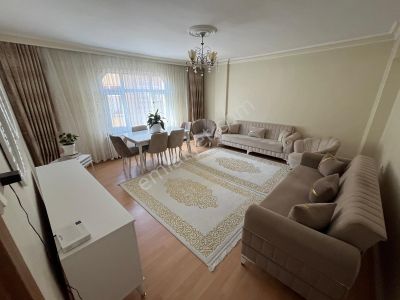 Üç Kardeşler'den İsmetpaşa Mh 2+1 110m2 Ara Kat Daire
