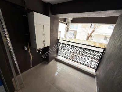 Çiğli Yeni Mah. 1+1 Kiralık Daire