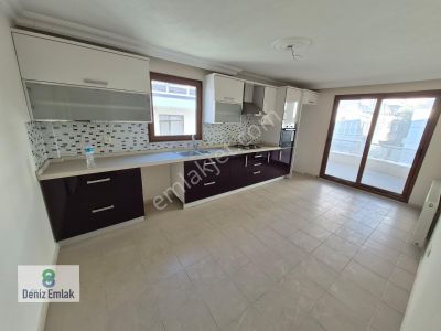 Denizden Akçay Sarıkızda Ön Cephe Ebeveynli Satılık 3+1 Daire.