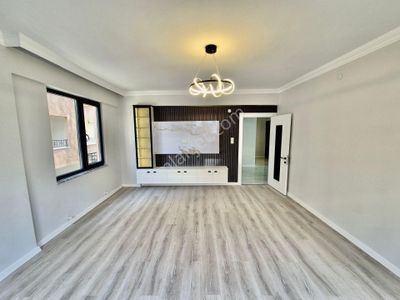 ▓karabuluttan▓tasarım Harikası Ön Cephe & Geniş 3+1 Satılık Daire