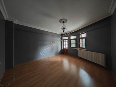 Ekin Mahallesinde Su Deposu Yakını 2+1 Satılık Yüksek Giriş !!