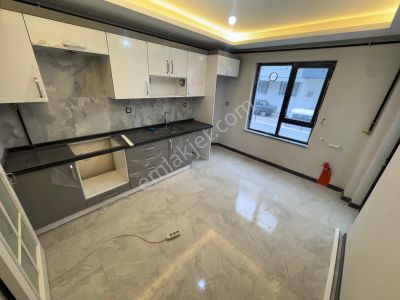 Malazgirt Mh'de 2+1 Yüksek.g Sıfır Ebeveyn By. Asansörlü Daire!!