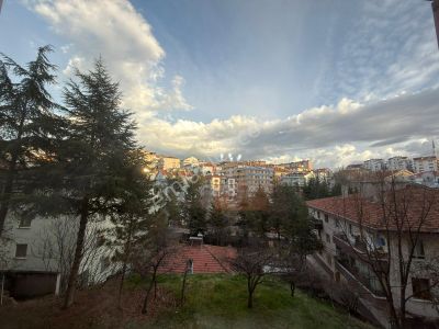 Kariyer'den Etlik Merkez'de Kat Konumlu Güney Cephe 3+1 Fırsat