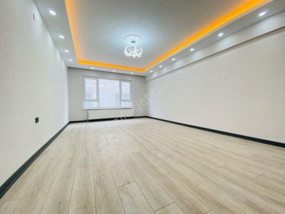 Karaağaç'ta Samsun Yolu Dibi 3+1 1. Kat Full Yapılı Satılık Daire !!!