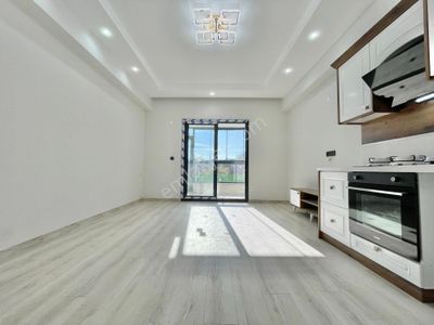 Berkay Demirel'den Zeytinlide Bahçe Kullanımlı Sıfır 2+1 Daire