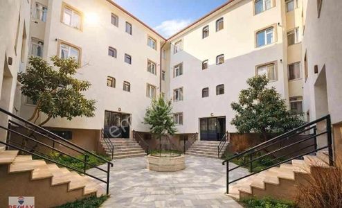 Remax Hür'den Serdivan Mavi Durak Yakını Satılık Eşyalı 3+1 Daire