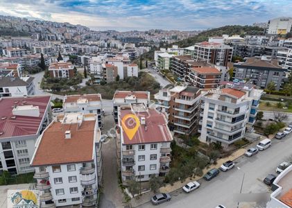 Kuşadası Merkezi Lokasyonda Satılık 3+1 Masrafsız Fırsat Daire