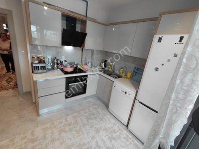 Çift Cepheli Geniş 2+1 Doğalgazlı Lüks Satılık Daire