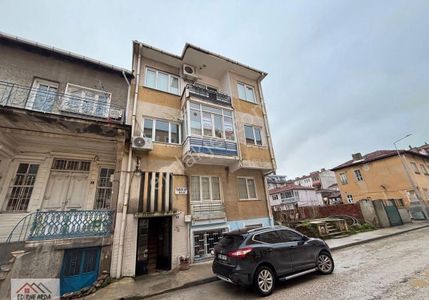 Arda Emlak Ofisinden Kaleiçi 1.murat Lisesi Yakını Kapalı Balkonlu Klimalı Cadde Üzeri Daire