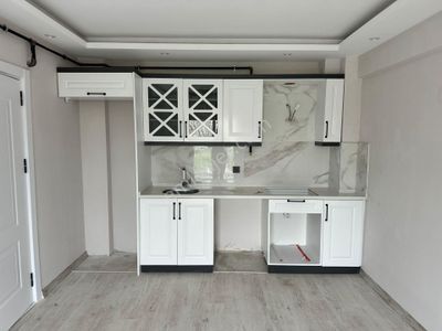 Zeki Emlak'tan Muradiye'de Satılık 1+1 Sıfır Lüks Daire