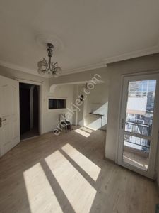 Kiralık Ara Kat Merkezi Konum 2+1 Metro Yürüyüş Mesafesi