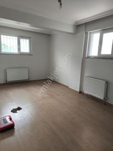 Cumhuriyet Mahallesi'de Kiralık 2+1 Daire