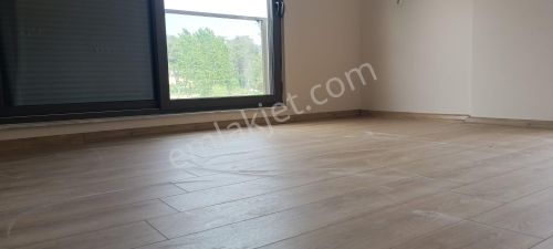 Antalya Kumluca Temeleğitim Mah.de Kiralık 2+0 Ayrı Mutfak Daire