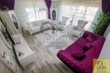 Lıon Emlak'tan İhsaniye'de Site İçi,otoparklı Satılık 3+1 Daire