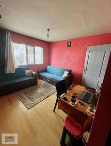 İzmir Park Avm Yakını Satılık 2+1 Daire - 87m²