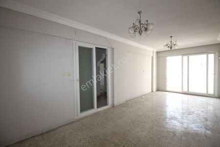 Retro’dan Hayallerinize Göre Dizayn Edebileceğiniz Fırsat B.mutfak 3+1