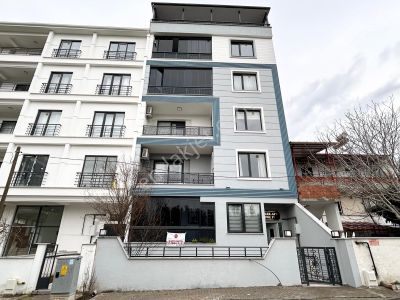 彡yetkisi Yüksel'den Kadıköyde Ebeveyn Banyolu Doğalgazlı 2+1 Satılık Lüx Daire彡