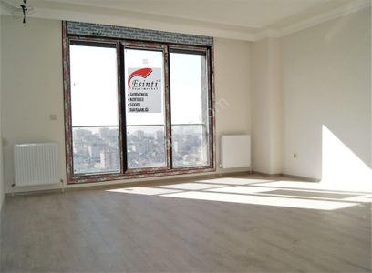 Ataşehir İnönü Mahallesi 19 Mayıs Cd Üzerinde Yeni Binada Sıfır 3+1