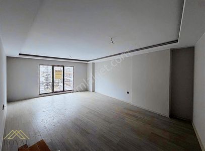 Kaşüstü Merkezde Satılık Daire