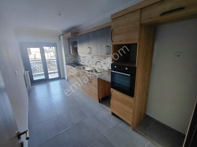 Merkezi Konumda Geniş 3+1 Doğalgazlı Bakımlı Lüks Daire