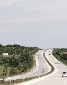 Doğal Yaşam İçin Harika Konum Resmi Yol Cepheli İmara 800 Metre.