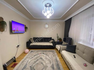 Marka Gayrimenkul'den Ön Cephe Yüksek Giriş Altında Daire Var