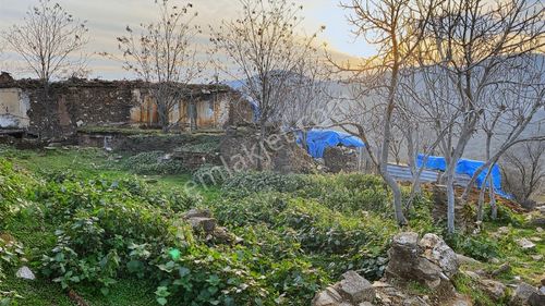 Bayındır Karahayıt Acil Satılık Müstakil Ev Ve Arsası