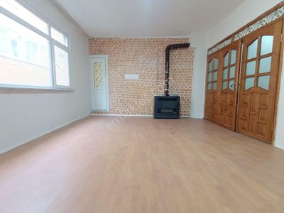 Birlik Mahallesinde Satılık 1+1 Daire