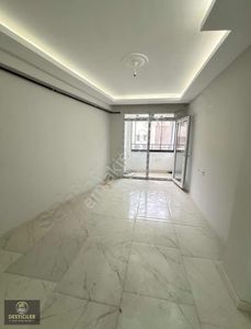 Om-desticiler Emek Mah. Ziya Gökalp Cad. Yakını Satılık 1+1