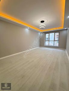 Om-birlik Caddesi Yakını Satılık 2+1 Lüks Daire